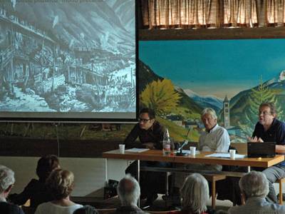 Un momento del dibattito con l’arch. Paolo Fumagalli, il geografo Gianpaolo Torricelli e il segretario del Progetto San Gottardo Marc Tischhauser