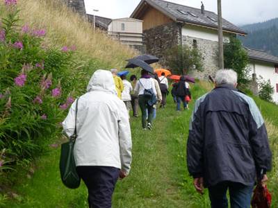 Sul sentiero verso Madrano per recarsi al concerto del duo Trovesi-Coscia