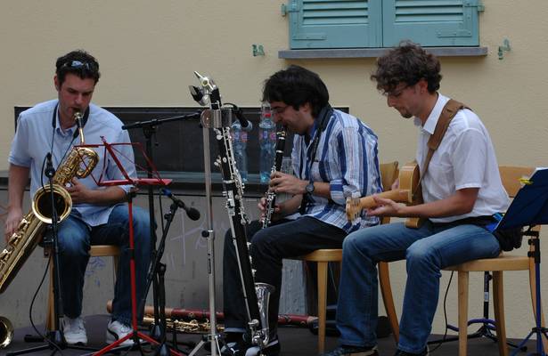 TRIO DASSIÉ-MUTO-SANTILLI :: Mauro Dassié, chitarra elettrica; Giordano Muto, sassofono; Marco Santilli, sassofono