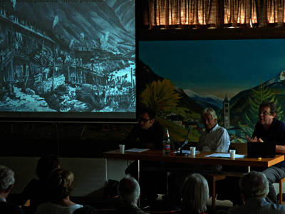 Un momento del dibattito con l’arch. Paolo Fumagalli, il geografo Gianpaolo Torricelli e il segretario del Progetto San Gottardo Marc Tischhauser Un momento del dibattito con l’arch. Paolo Fumagalli, il geografo Gianpaolo Torricelli e il segretario del Progetto San Gottardo Marc Tischhauser